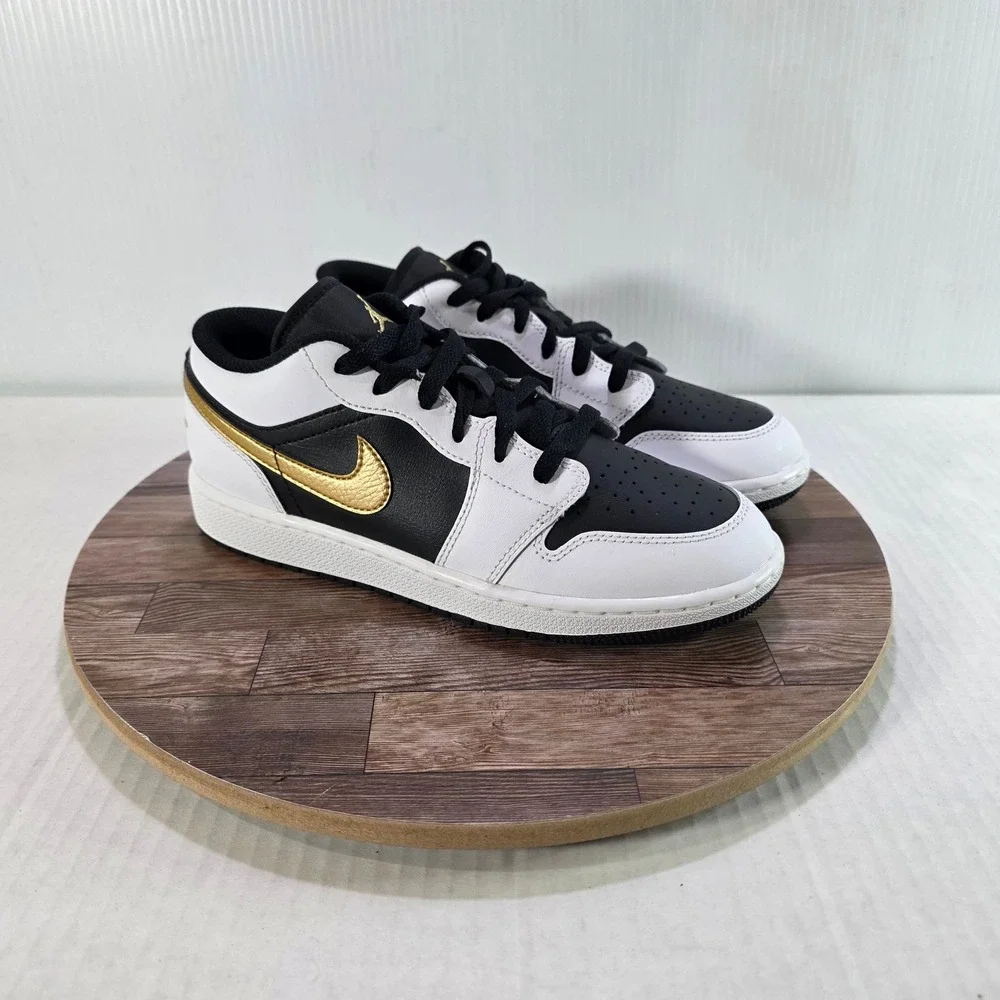 Nike Air Jordan 1 Low Gold Swoosh GS - Kids Size 5.5Y/Womens 7 White Black Gold - Picture 6 of 11